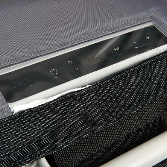 Dometic CFF45 Fridge Freezer And Cover Pack 43.5L 17 Dometic CFF45 Fridge Freezer And Cover Pack 43.5L - Image 15