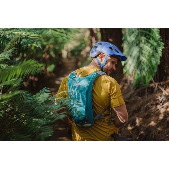 Macpac Amp H²O 2L Green Hydration Backpack 4 Macpac Amp H²O 2L Green Hydration Backpack - Image 2